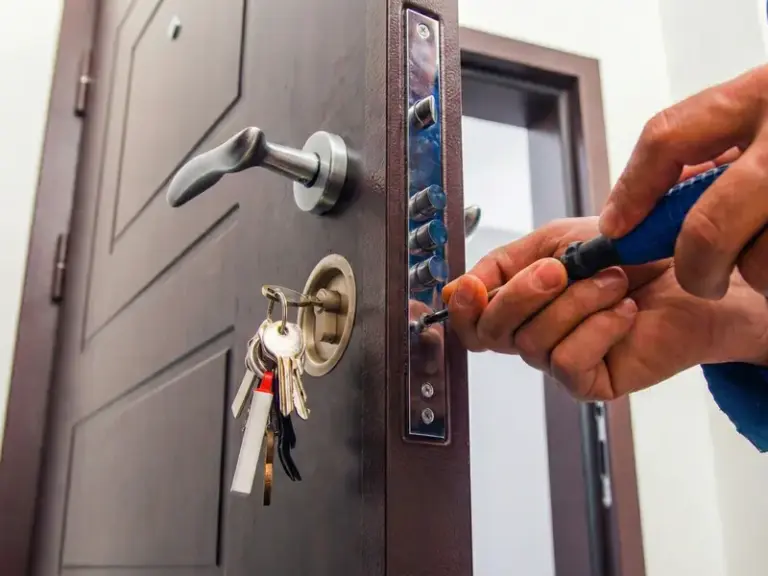 Porta blindada em São Leopoldo – instalação e manutenção